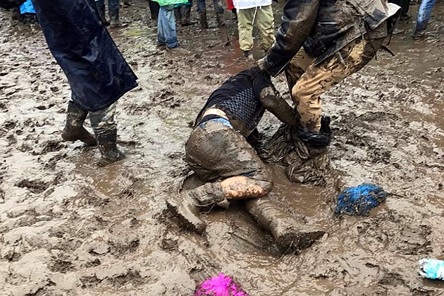 Фестиваль "НАШЕствие" утонул в грязи