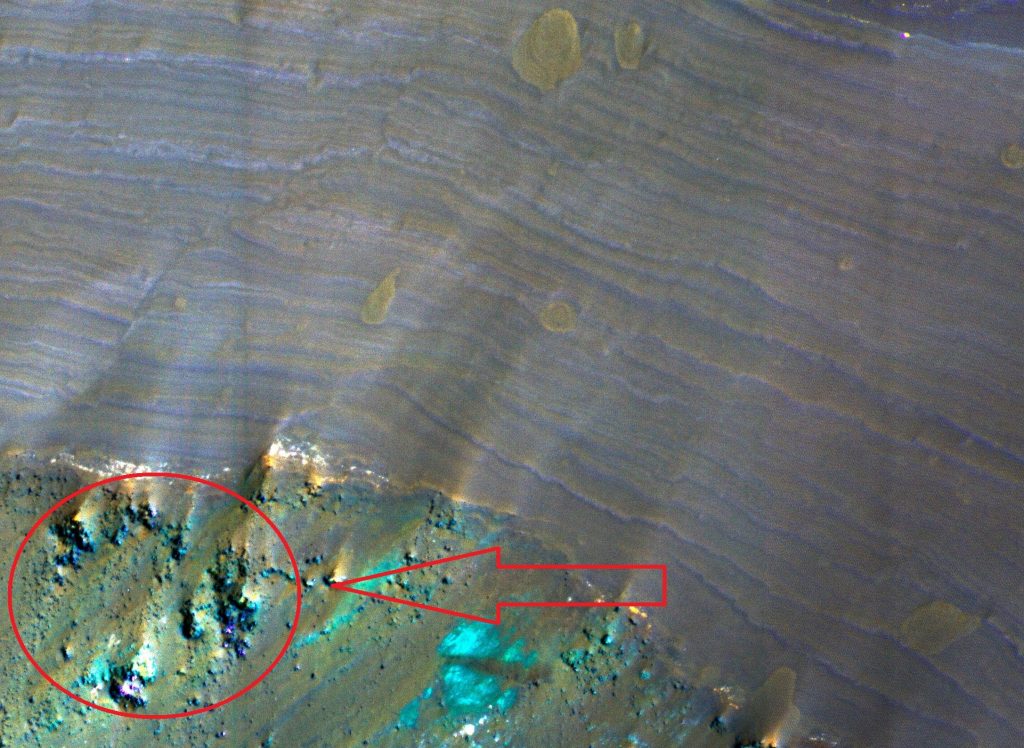 На дне марсианского озера покоятся останки НЛО