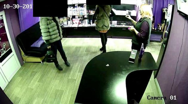 Из секс-шопа в центре Николаева две девицы украли фаллоимитатор за 1 000 гривен
