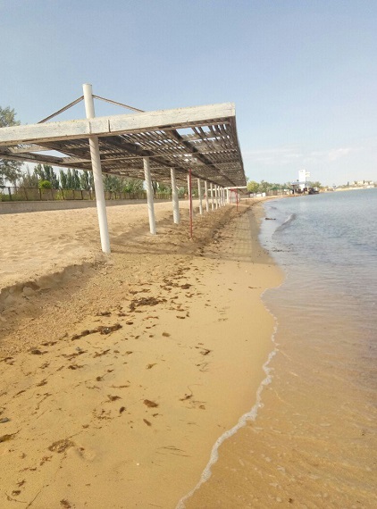 Песок воруют прямо с пляжей: появились новые грустные ФОТО из Крыма