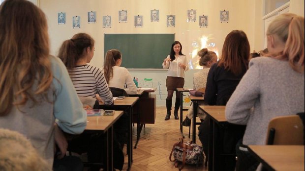Инструкция для извращенцев: украинские родители разгневаны новым учебником