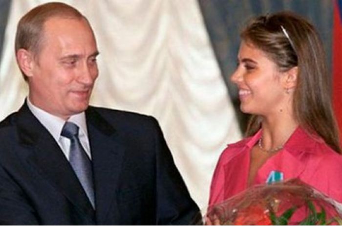 ФОТО внебрачного сына Путина облетело сеть: копия папа