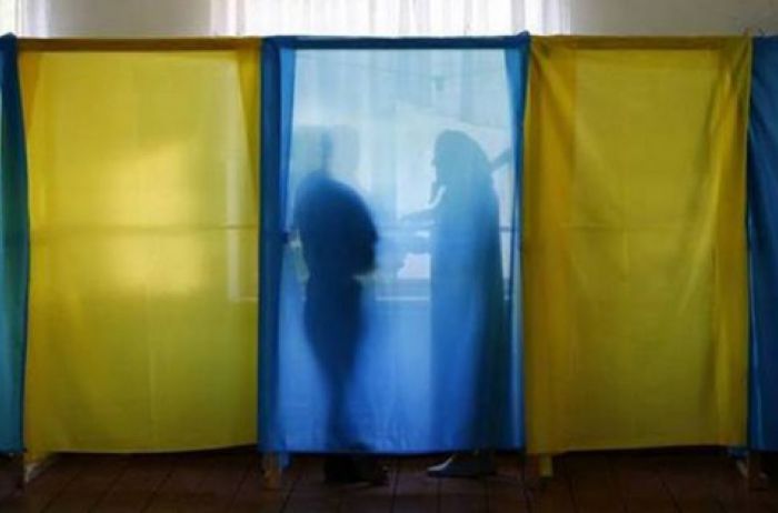 Выборы близко: украинцы показали, кому помогут преодолеть 5% барьер. Результаты опроса
