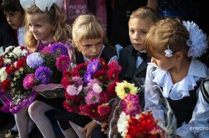 Украинцы вдвое больше потратят на школьную форму