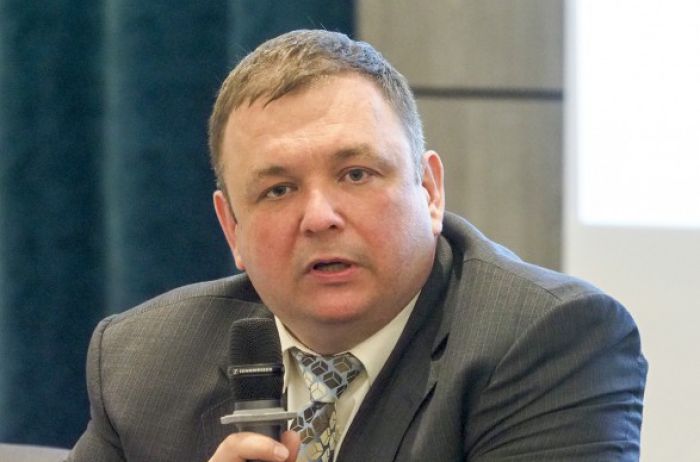 Осмелится ли суд нарушить закон Украины: экс-главу КСУ хотят восстановить в должности