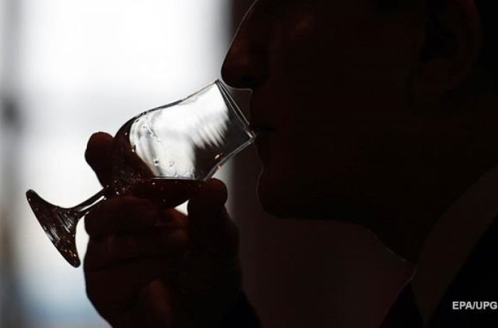 Не пейте хотя бы два дня в неделю: ученые назвали безопасную дозу алкоголя