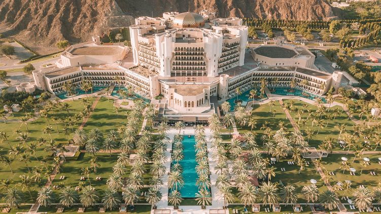 Вот так выглядит номер гостиницы в Омане, где останавливался Зеленский. ВИДЕО