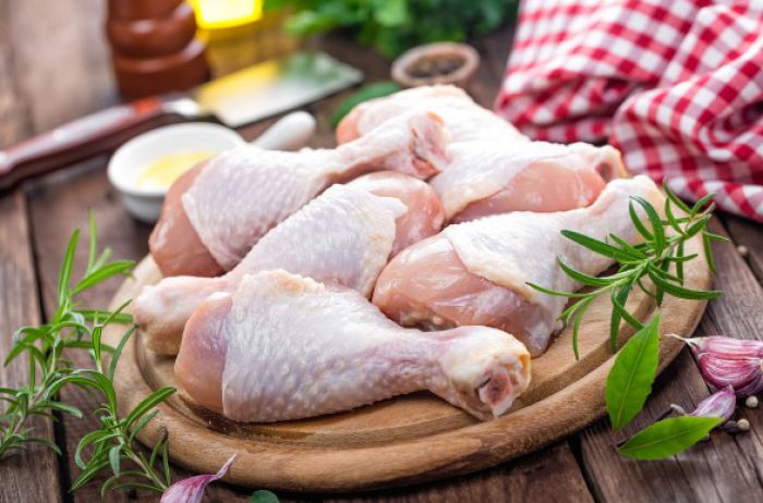 Украина обсудила с ЕС снятие ограничений по экспорту курятины
