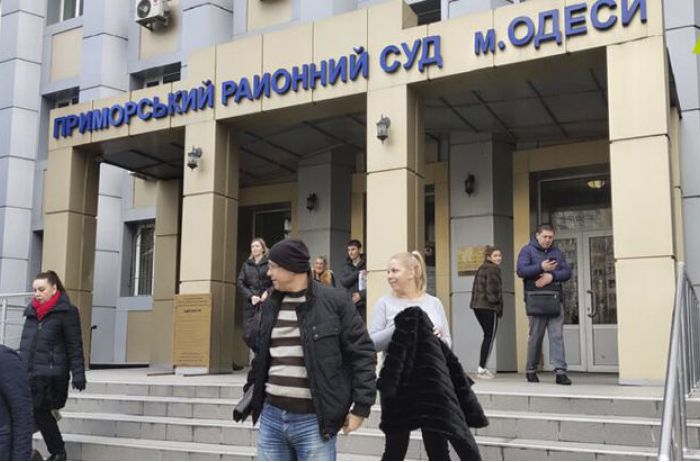 ЧП в суде Одессы: обвиняемый взял судей в заложники