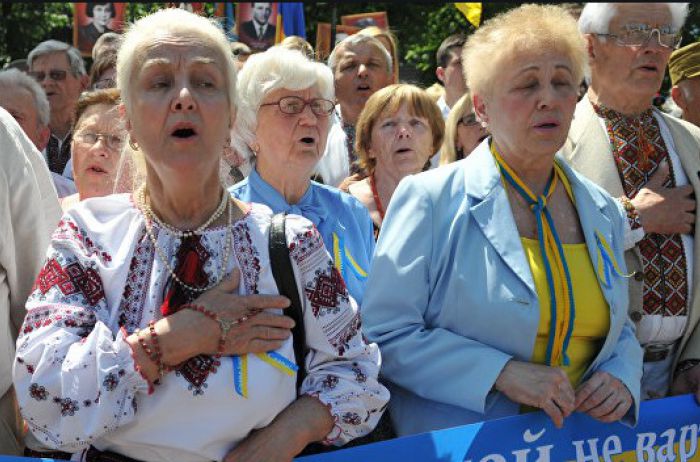 Повышение соцвыплат в Украине: сколько за полгода потеряют пенсионеры