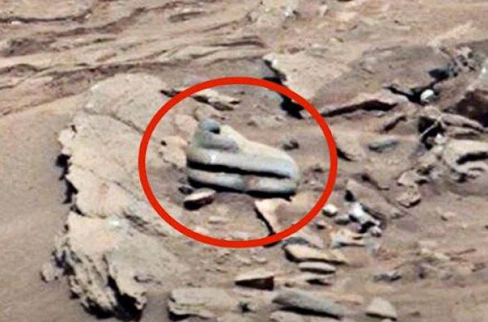 Уфолог нашел на Марсе древний артефакт. ВИДЕО