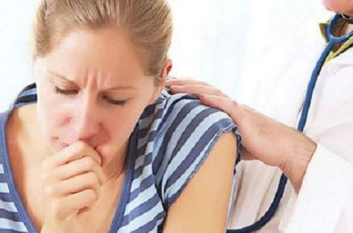 Не только сухой кашель: медик озвучил новый симптом коронавируса
