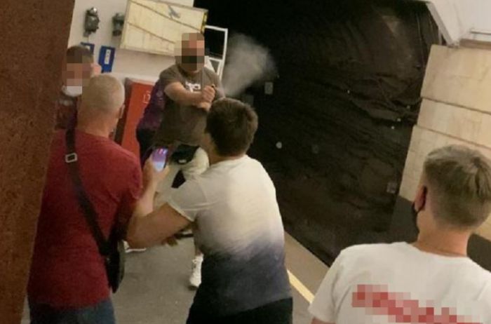 В киевском метро произошла дикая потасовка, есть задержанные