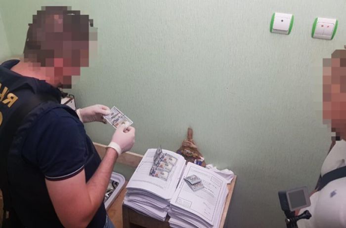 В Одессе чиновники таможни «погорели» на взятках