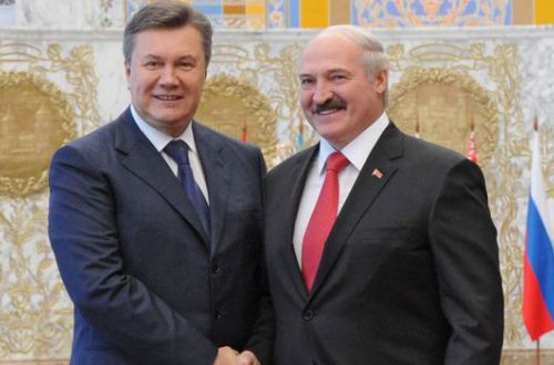 "Слуги народа" напомнили Лукашенко о судьбе Януковича
