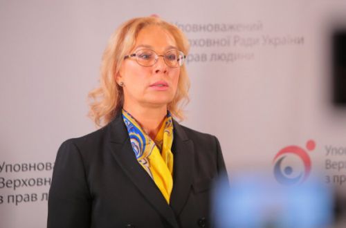 Денисова собирается подать в суд на Минюст из-за платных камер в СИЗО
