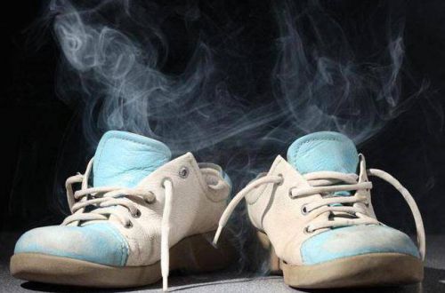 Если кроссовки неприятно пахнут: способы, которые помогут