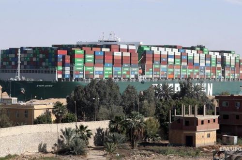 В Египте задумались о расширении русла Суэцкого канала