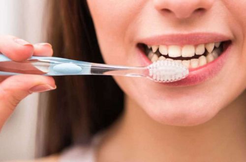 Как выбирать правильную зубную щетку