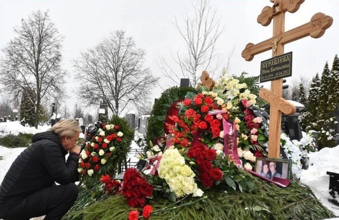 Похороны Куравлева – дочь не пришла проститься с отцом - фото